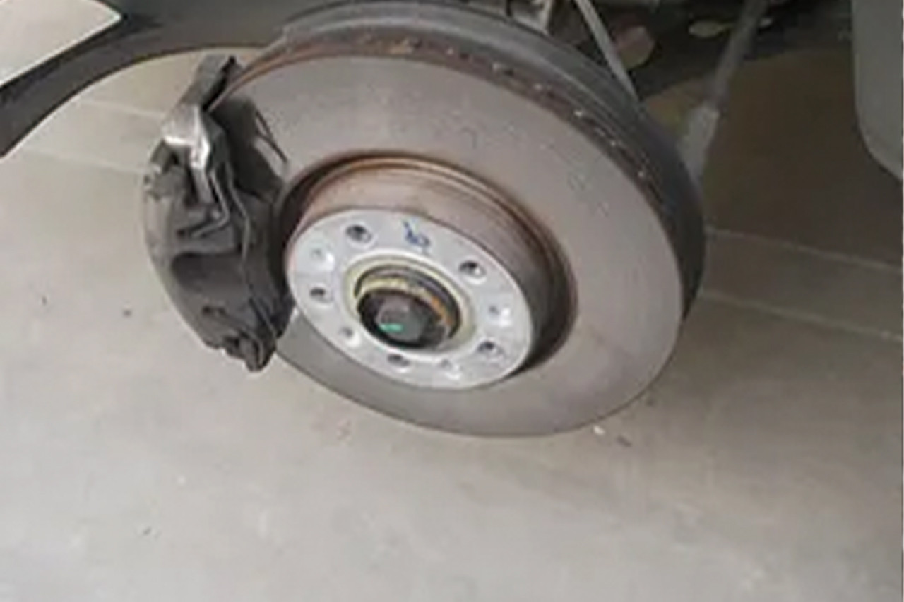 サスペンション・足回りパーツ取付